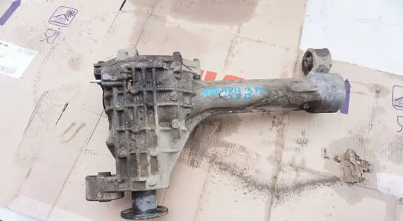 Nissan Navara D40 Front differential SKO62810