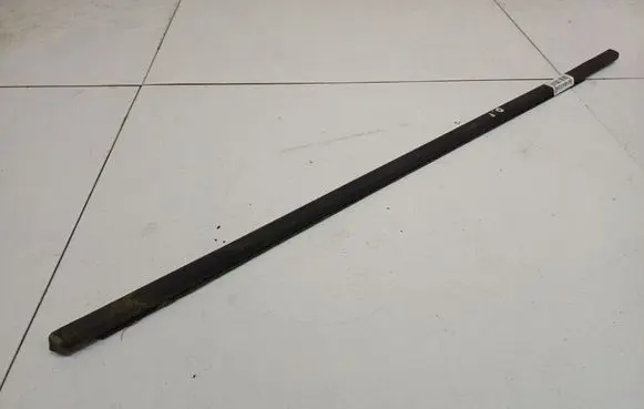 Saab 9-5 Front door glass trim molding