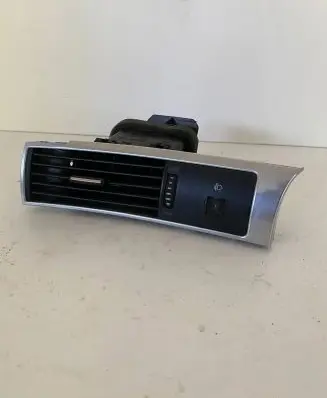 Audi A6 S6 C6 4F Dashboard side air vent grill/cover trim 4F1820901D