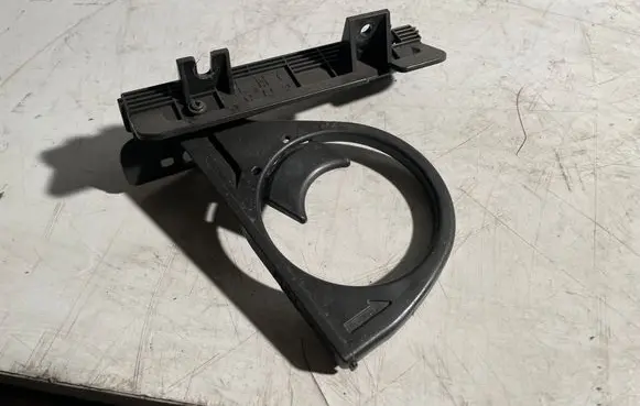 Nissan X-Trail T30 Cup holder LH18H3