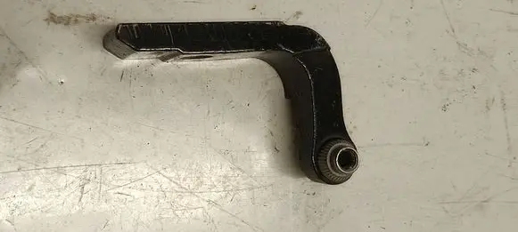 BMW X5 G05 Rear door lower hinge 7333093