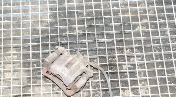Opel Antara Rear brake caliper