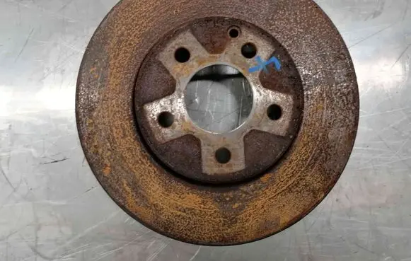 Mercedes-Benz E W211 Front brake disc A2114210812
