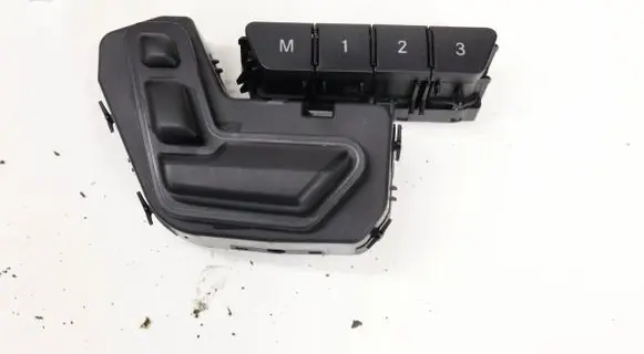 Mercedes-Benz CLA C117 X117 W117 Other switches/knobs/shifts A2469050251