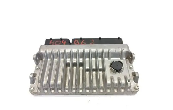 Toyota Auris E180 Engine control unit/module 896610Z840 MB2755002741 89661-0Z840