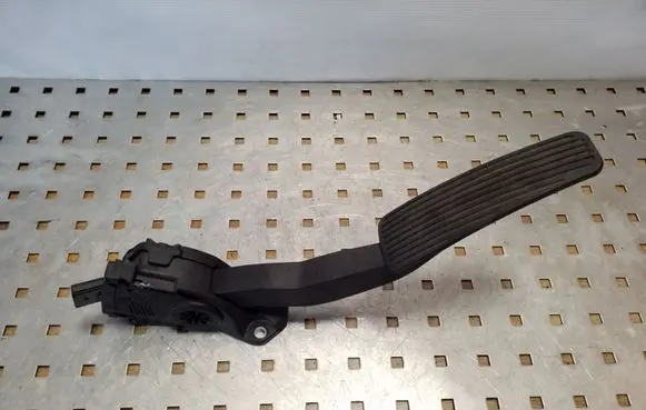 Chrysler 300 - 300C Accelerator throttle pedal 04861715AA