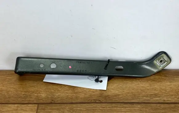 Ford Mustang VII Fender mounting bracket FR3B16C198BCPINYA FR3B16C198BC