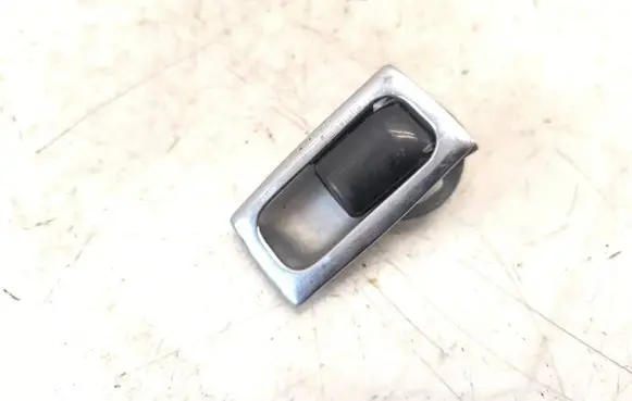 Mercedes-Benz W123 Coupe door lock (next to the handle) 