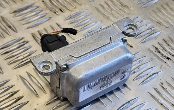 Audi A3 S3 8P ESP acceleration yaw rate sensor 1K0907655A T574H05F7S 10098503224