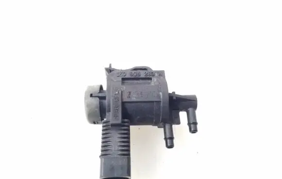 Volkswagen PASSAT B6 Turbo solenoid valve 1K0906283A