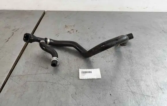 Engine coolant pipe/hose