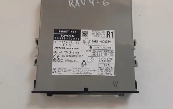 Toyota RAV 4 (XA40) Immobilizer control unit/module 8999042071