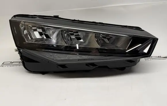 Skoda Scala Headlight/headlamp 655941016
