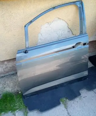 Volkswagen Touran II Front door NE70675