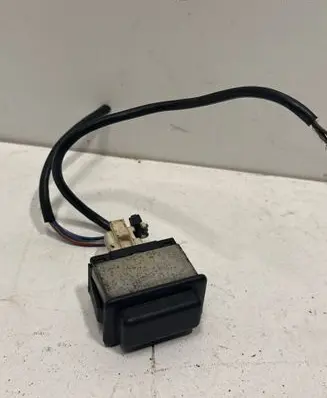 BMW 5 E34 Alarm switch 66108354090