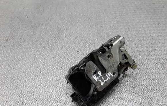 Chevrolet Lacetti Front door lock