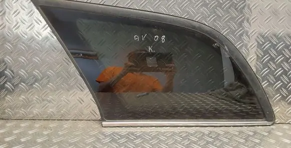 Toyota Avensis T250 Rear side window 43R006723
