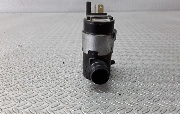 Mitsubishi Pajero Windscreen/windshield washer pump