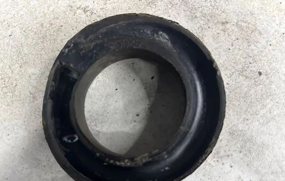 Mercedes-Benz C W204 Rear coil spring rubber mount A2103250284