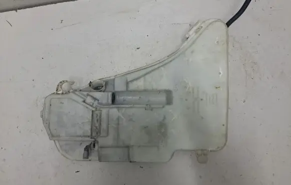 BMW 6 F12 F13 Windshield washer fluid reservoir/tank 7269663