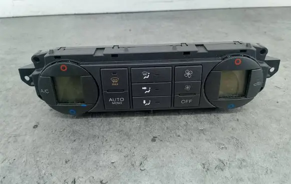 Ford Focus Climate control/heater control trim 3M5T-18C612-AP
