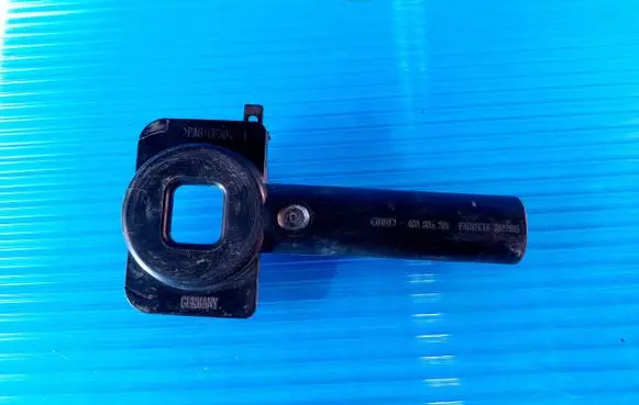 Audi A6 Allroad C7 Radiator mount bracket 4G0805201