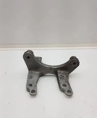 Other engine bay part