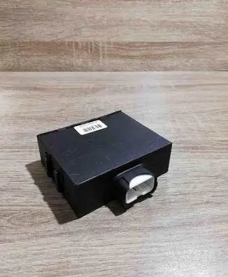 Toyota Aygo AB10 Door control unit/module 897400H02000