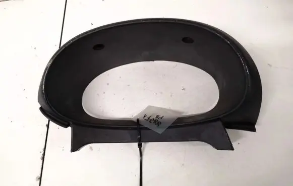 Nissan Almera Tino Dashboard trim 68240bu700