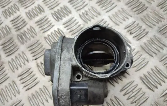 Volkswagen Sharan Throttle valve 038126063G