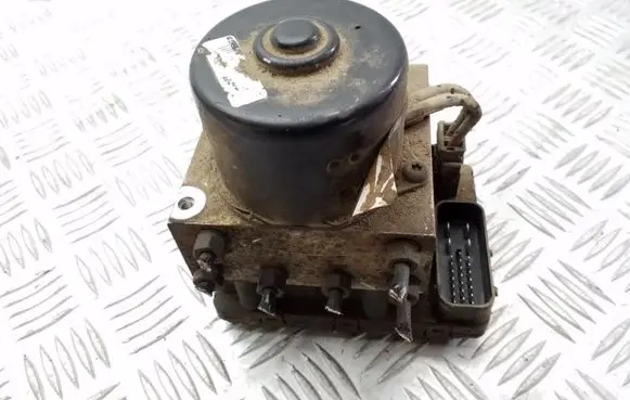 Volkswagen Golf IV ABS Pump 1J0907379P 1J0614117D