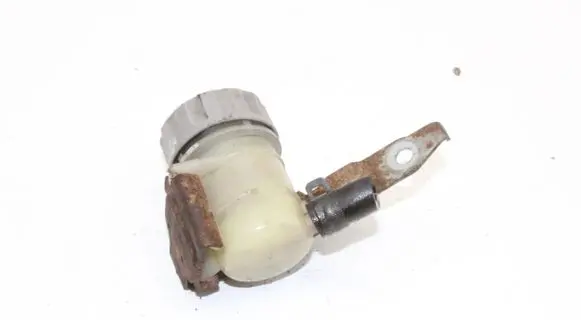 Honda Civic Brake fluid reservoir 