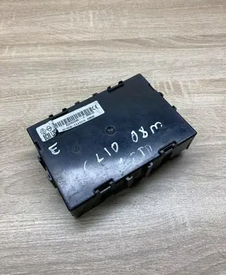 Renault Clio III Comfort/convenience module 8200652285B 28118125