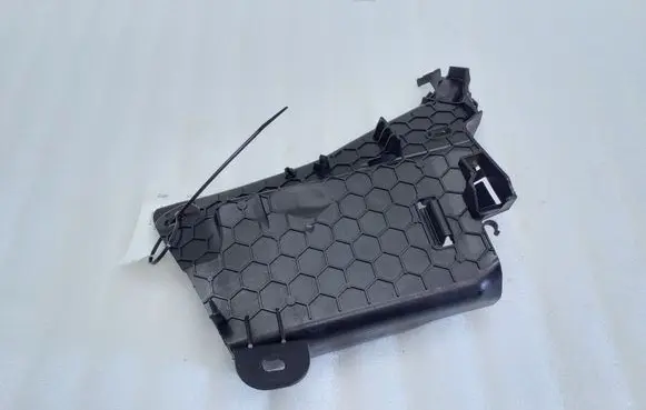 BMW 2 F45 Other engine bay part 9332509 61149332509