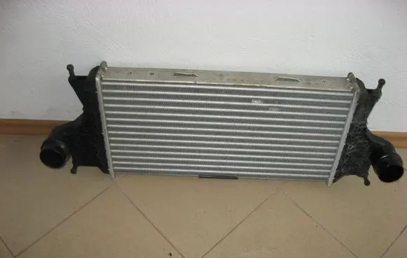Mercedes-Benz GLS X166 Intercooler radiator 0995002800