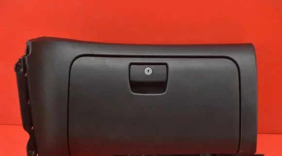 Chevrolet Orlando Glove box