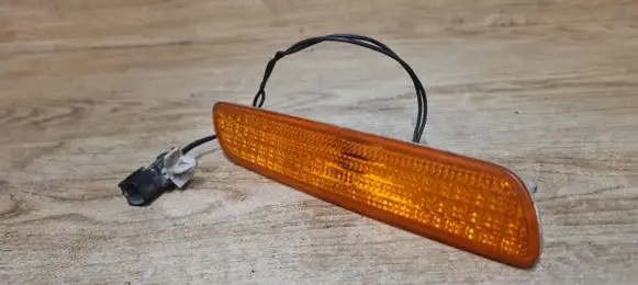 Volvo S40, V40 Front fender indicator light 30888128