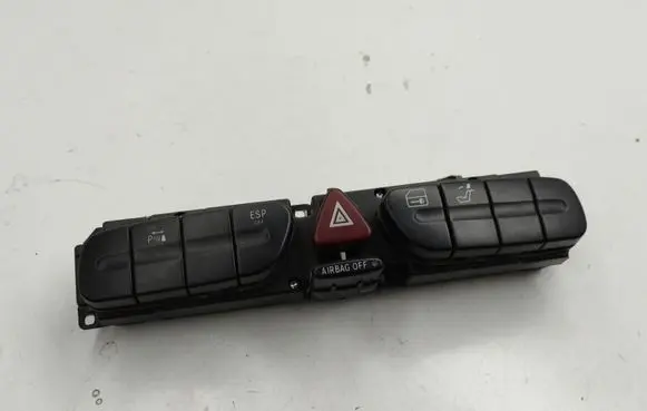 Mercedes-Benz C W203 Hazard light switch 2038204010