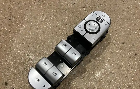 Hyundai Ioniq 5 Electric window control switch 93571GI850