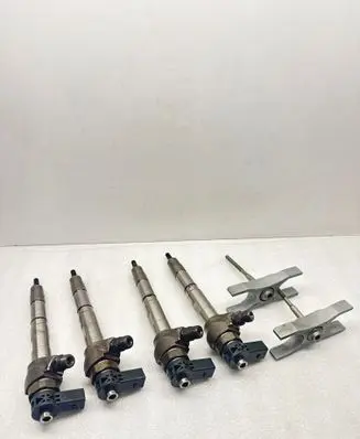 Audi A6 C7 LP gas injectors set 04L130277A 0445110471