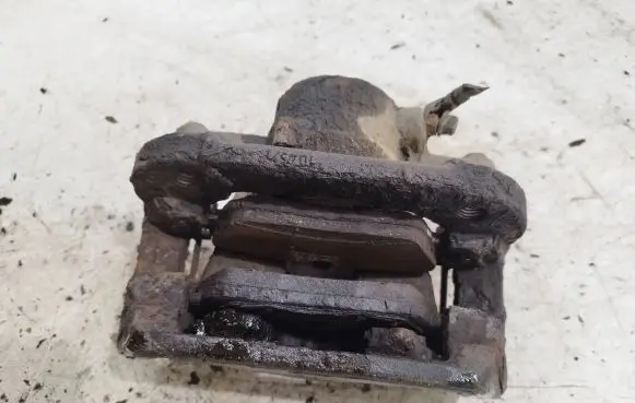 BMW 1 E81 E87 Front brake caliper