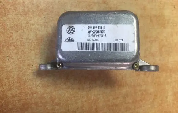 Skoda Octavia Mk2 (1Z) ESP acceleration yaw rate sensor 1K0907655B