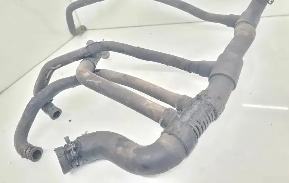 Opel Vivaro Engine coolant pipe/hose