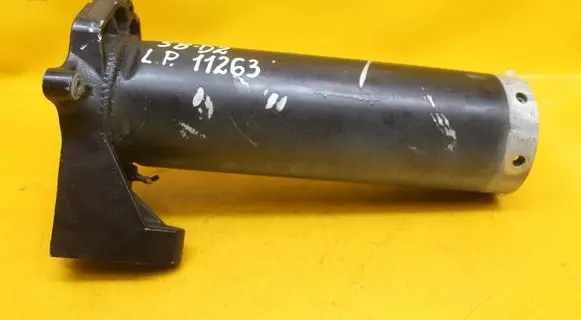 Audi A8 S8 D2 4D Front bumper shock/impact absorber 4D0805129B
