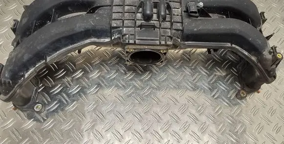 Toyota GT 86 Intake manifold