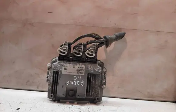 Ford Focus Engine control unit/module 4M5112A650ND 0281011263 1039S08128