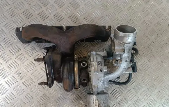 Audi A4 S4 B8 8K Turbo 06H145702S