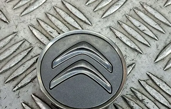 Citroen C4 Cactus Original wheel cap 9670585977