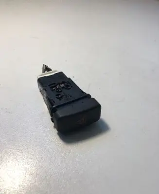 Mazda 626 Hazard light switch 153132