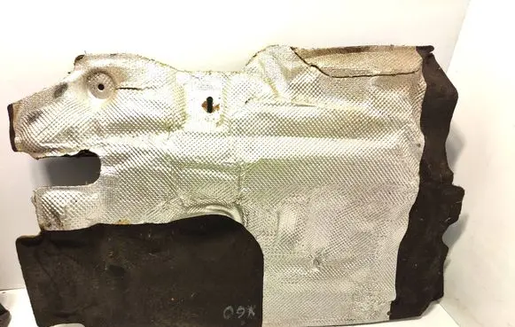 Volvo V60 Heat shield in engine bay 